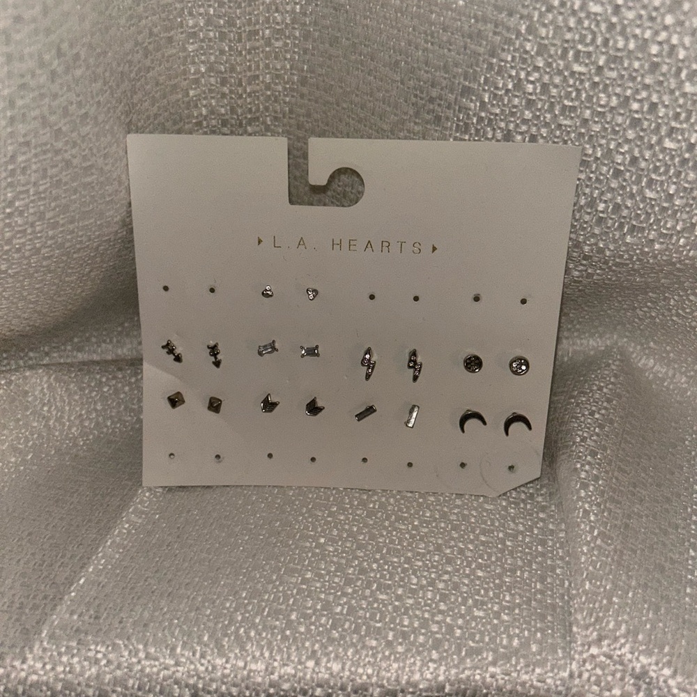 Assorted Earing Packs - Picture 3 of 8